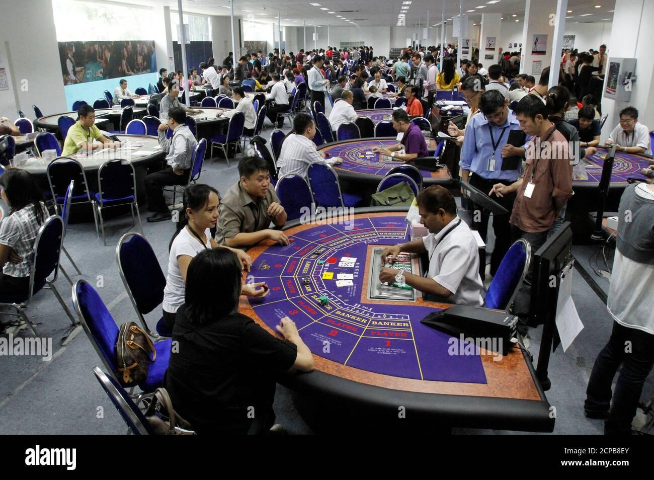 Khám phá game vui đánh bài hấp dẫn cùng nhiều lựa chọn game vui đánh bài hot nhất hiện nay